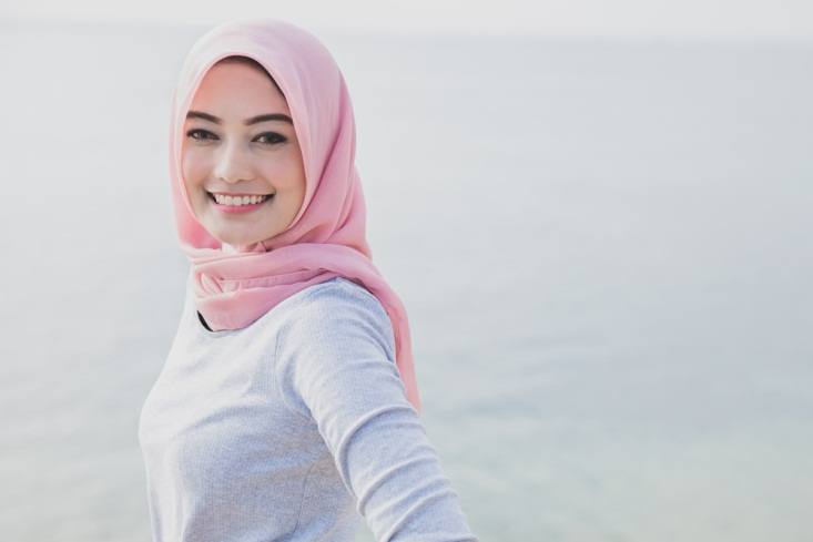 Tips Make Up Hijab untuk Aktivitas Sehari Hari