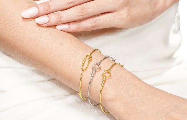 4 Model Gelang Emas Wanita yang Cocok Untuk Segala Acara